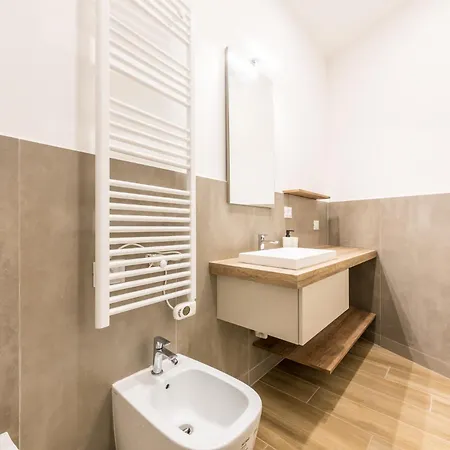 Guest Planet - Fondazione Prada's Two Apartment Milan