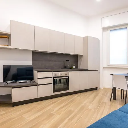 Guest Planet - Fondazione Prada's Two Apartment *